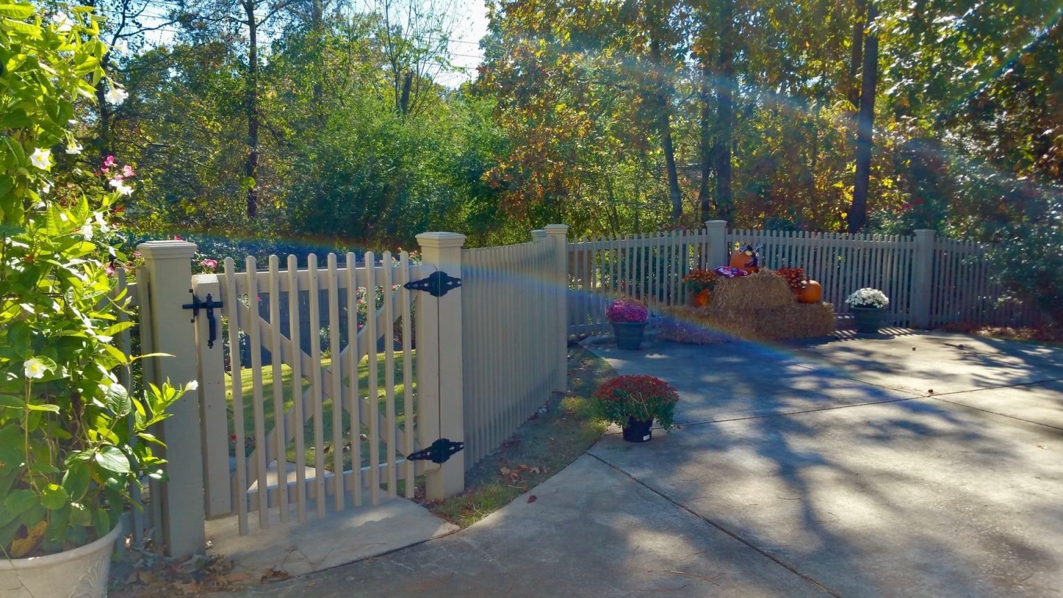 4 Ft White Vinyl Picket Fence Single Gate | Falls Church, VA - 013