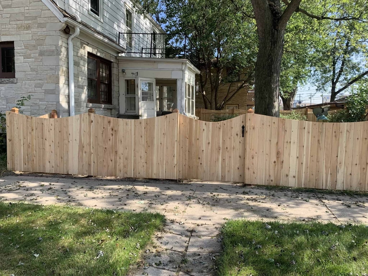 5 Ft Privacy Wood Fence with Dip | Manassas, VA - 021