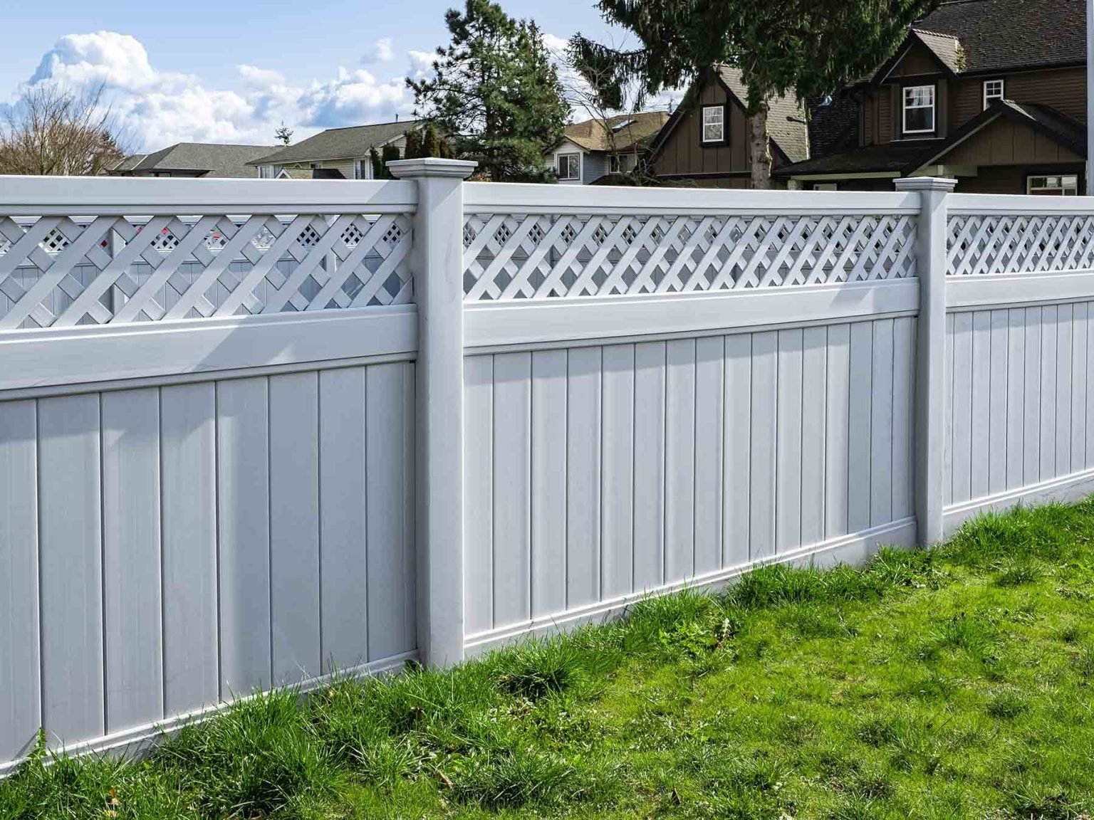 5 Ft White Vinyl Fence | Middleburg, VA - 024
