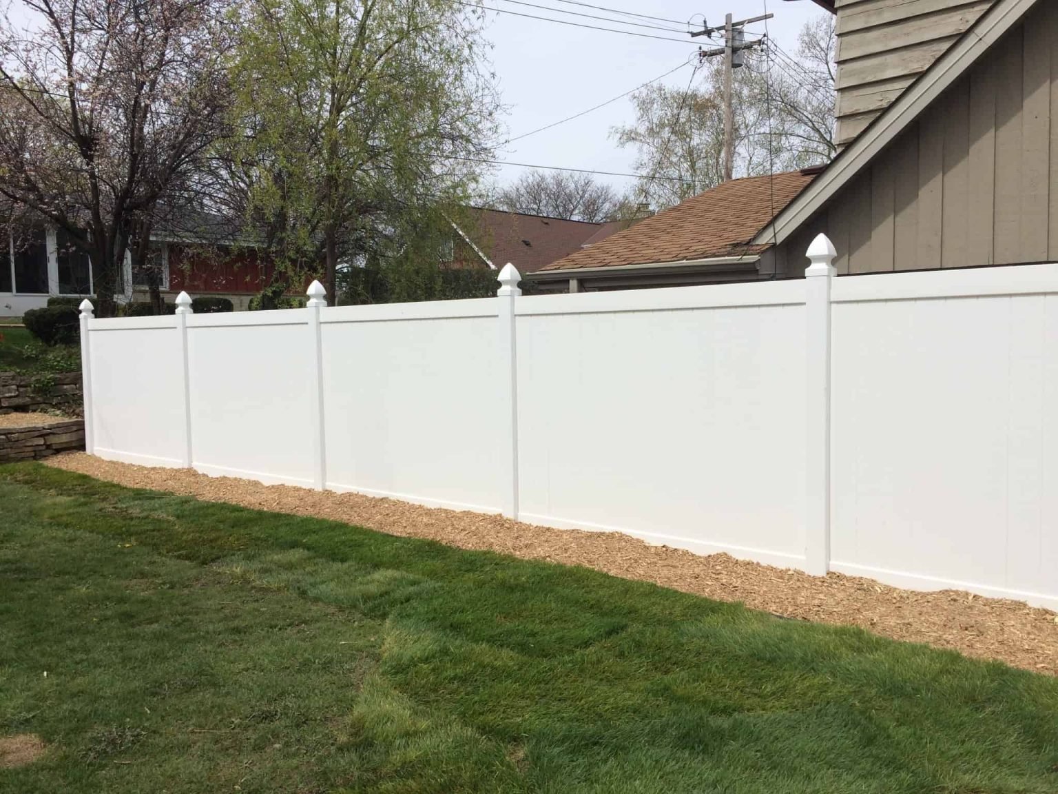 6 Ft White Vinyl Privacy Fence | Centreville, VA - 044