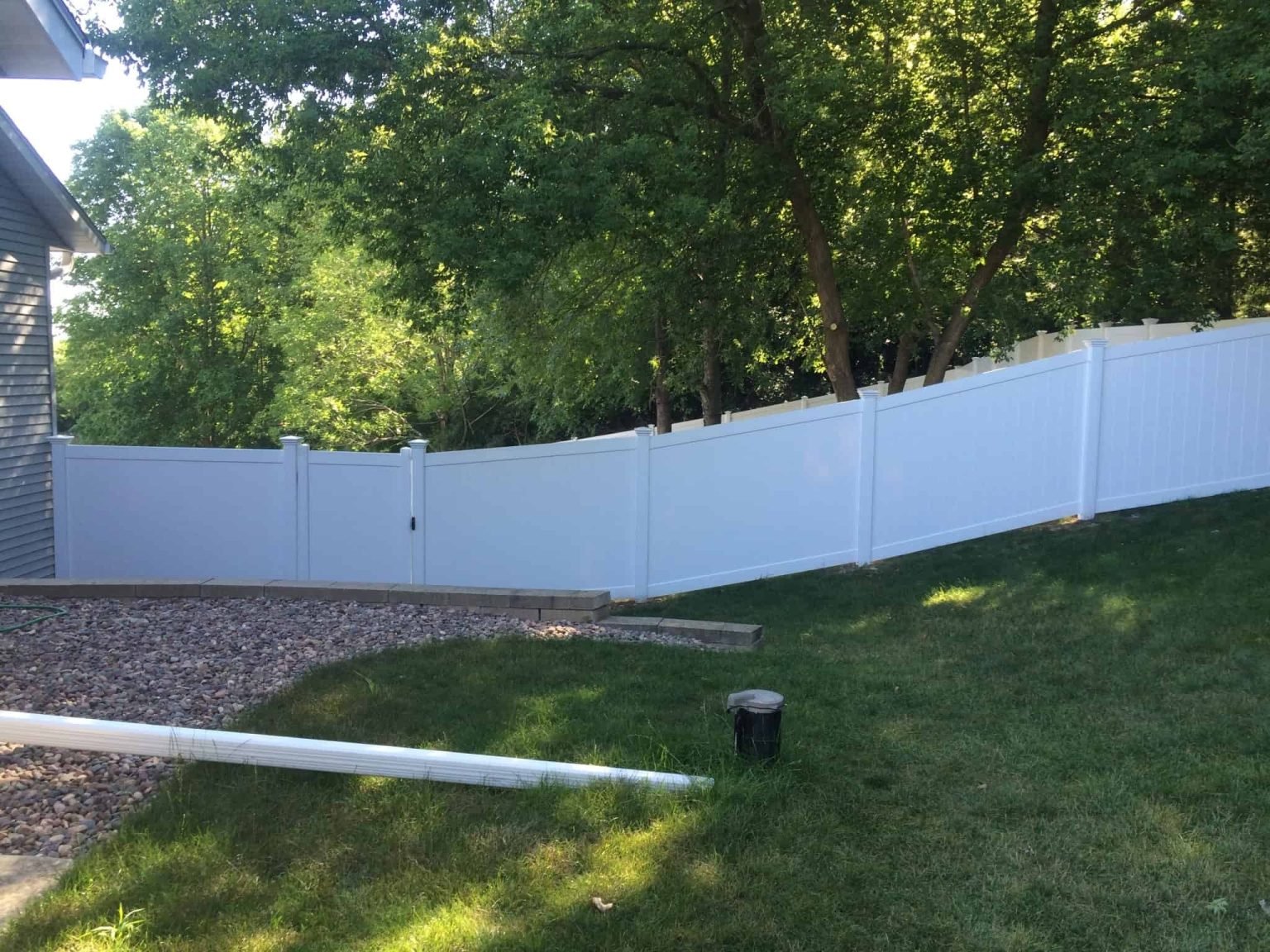 6 Ft White Vinyl Privacy Fence | Falls Church, VA - 046