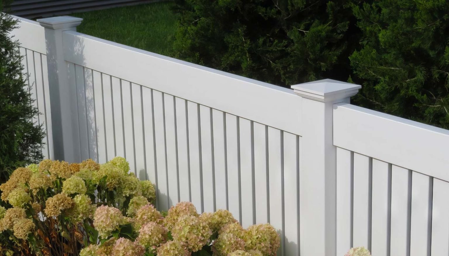 White Vinyl Fence | Lake Ridge, VA - 086
