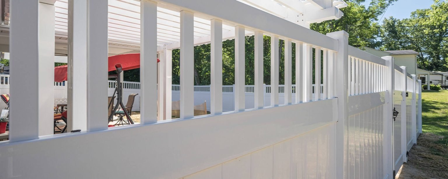 White Vinyl Semi Privacy Fence Picket Top | Manassas, VA - 090